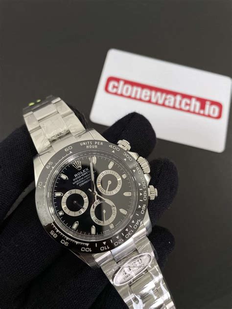 clean factory rolex daytona.